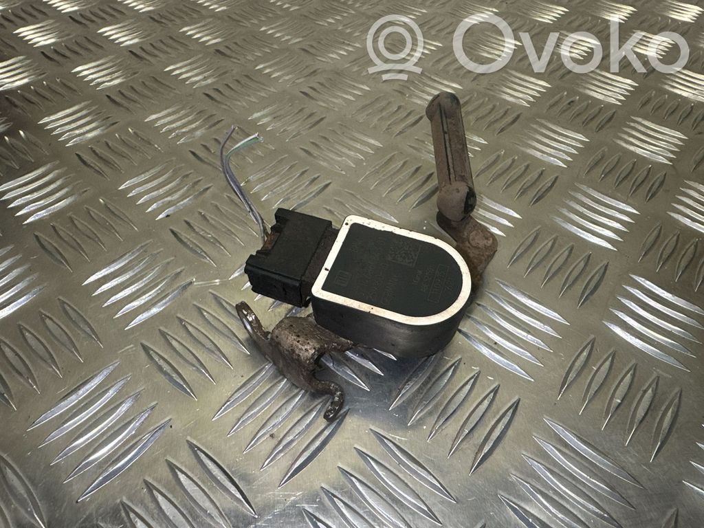 BMW 5 F10 F11 Sensor de altura del nivel de la suspensión neumática trasera 