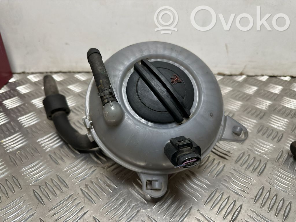 Zbiornik wyrównawczy chłodziwa   5Q0121407G,20102015