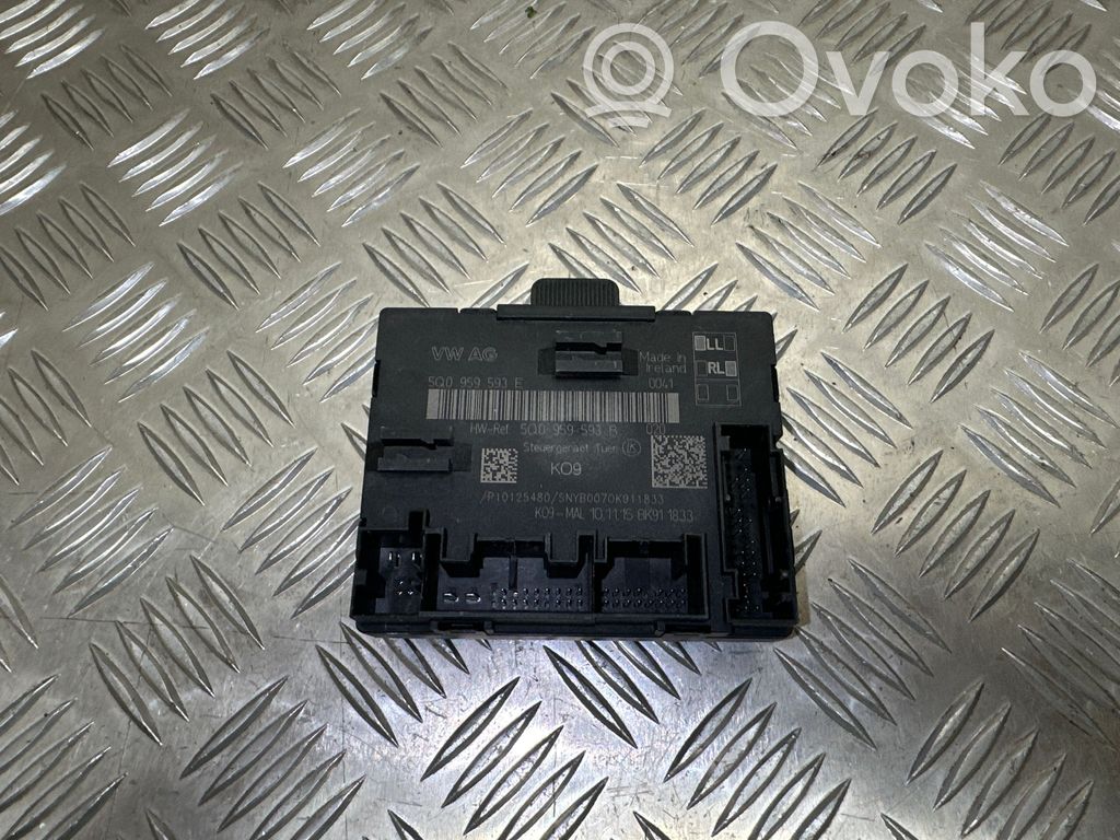 Volkswagen PASSAT B8 Door control unit/module 
