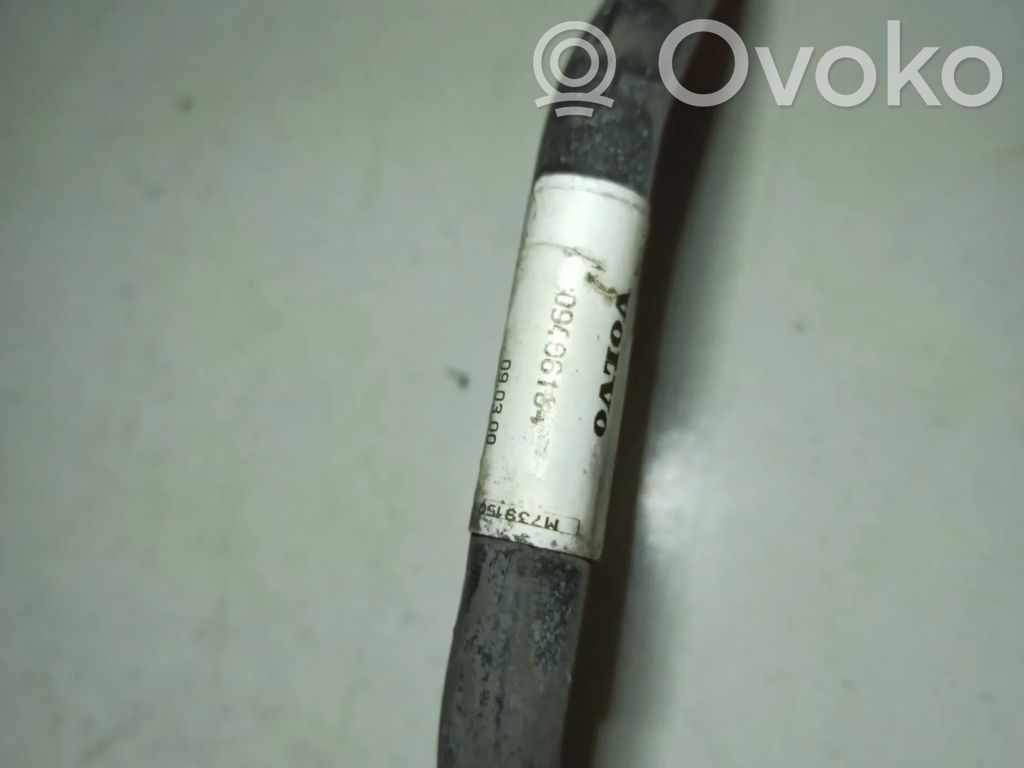 Ilmastointilaitteen putki (A/C)   09166184
