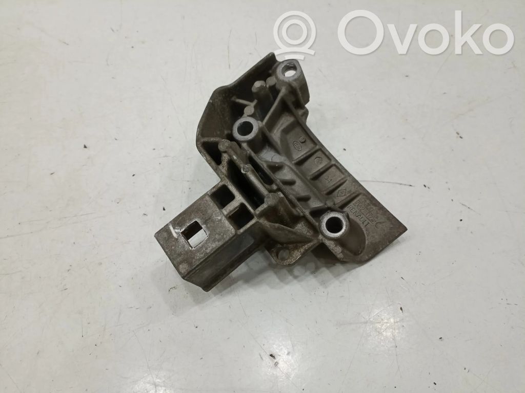 Engine mount bracket   8200032074