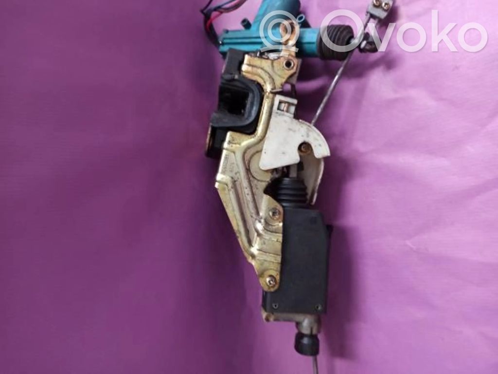 Opel Tigra A Coupe door lock (next to the handle) 