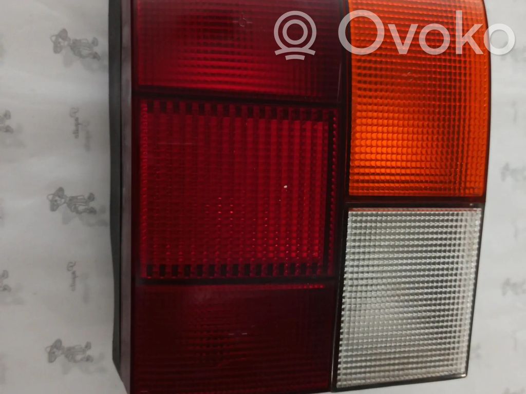 Tailgate rear/tail lights