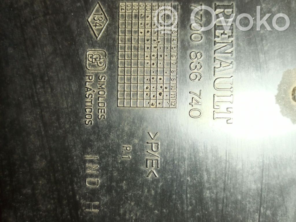 Trunk/boot floor carpet liner   7700836740