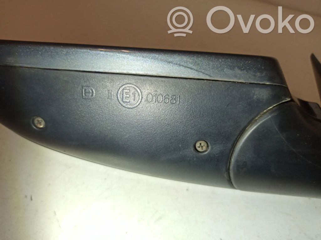 Audi A4 S4 B6 8E 8H Front door electric wing mirror 