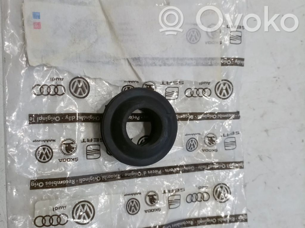 Audi A1 Front windscreen/windshield window 