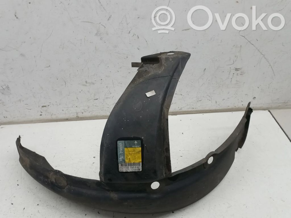 Renault Clio I Front wheel arch liner splash guards 