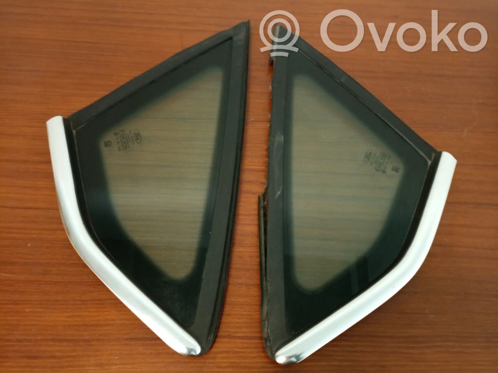 Ford Focus Rear door window glass 