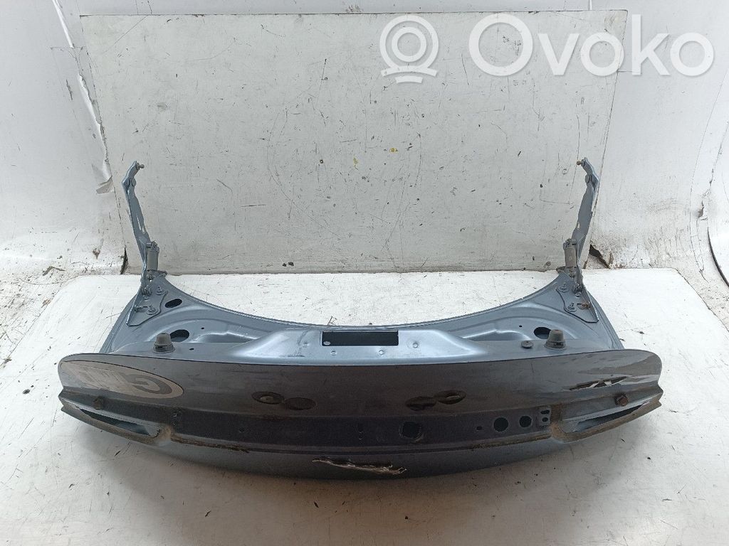 Tailgate/trunk/boot lid   AMASSADA,ALGUMAS,COM,FERRUGEM