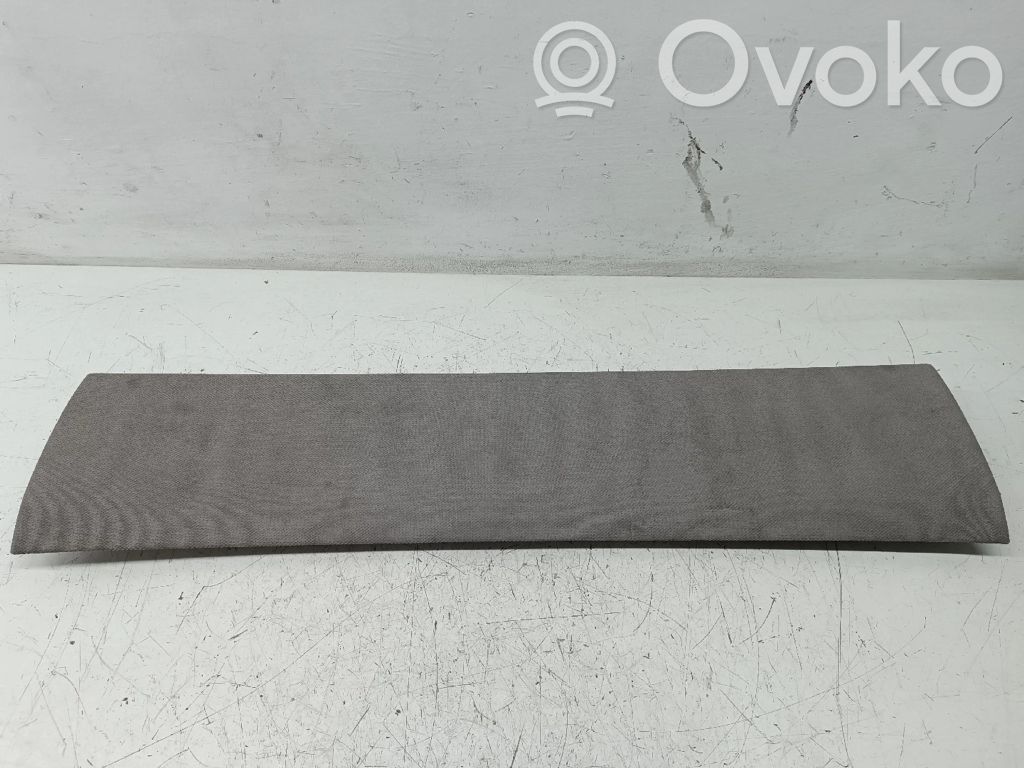 Kattoverhoilu   8L0867839