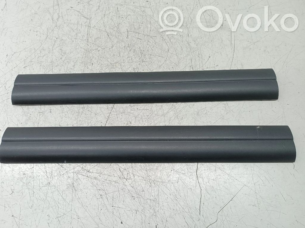 Takaovi   51477066975,RISCADO