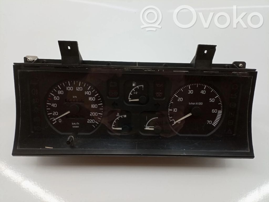 Renault 19 Nopeusmittari (mittaristo) 