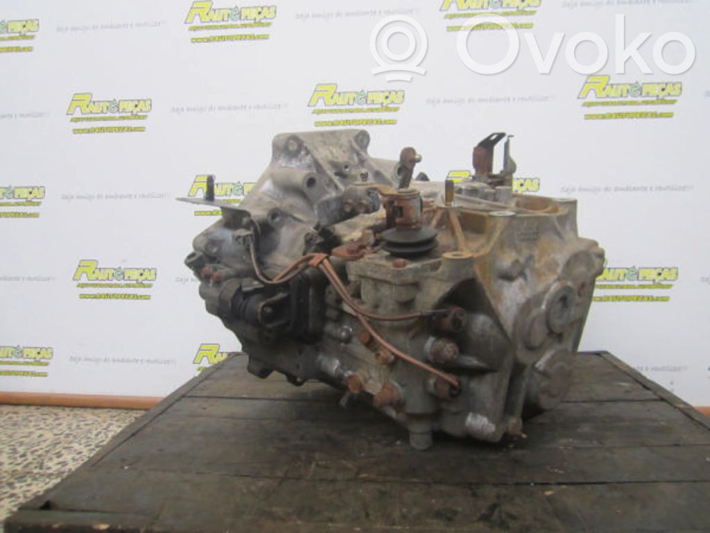 Manual 5 speed gearbox   RF7J,6VELOCIDADES