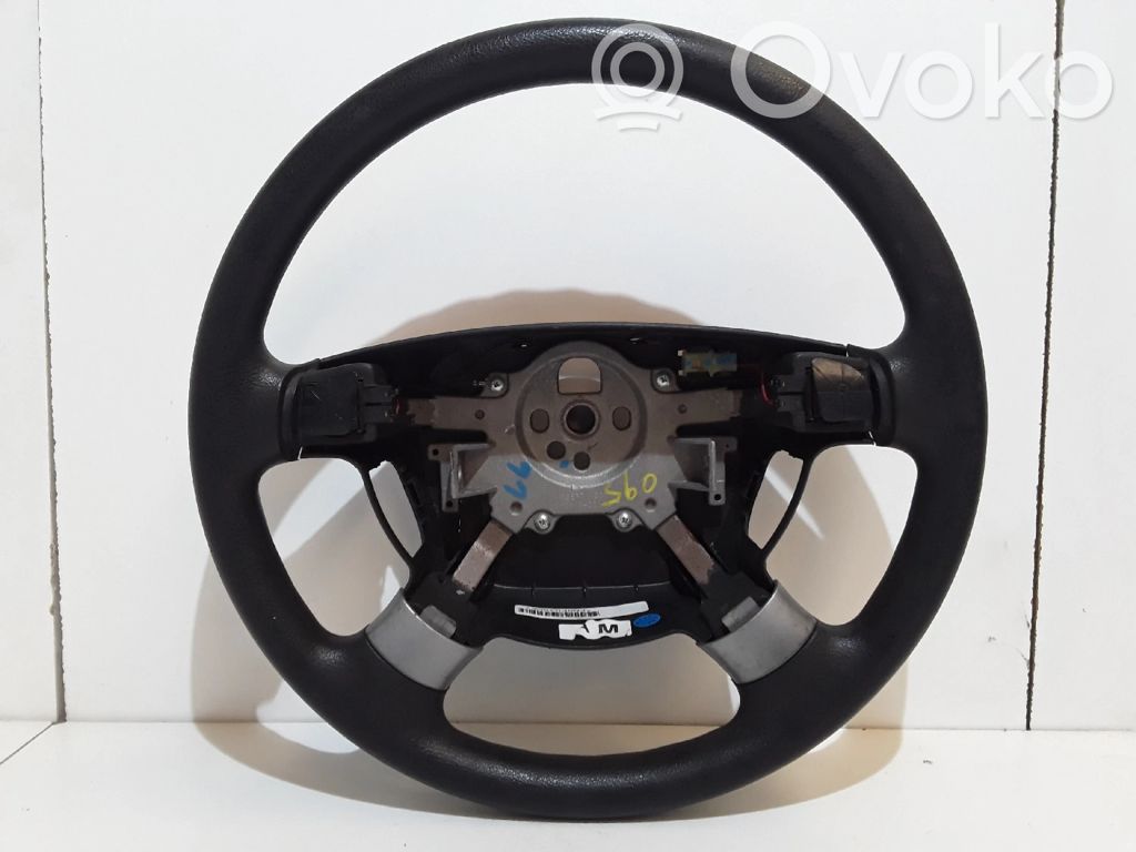 Steering wheel   R135140