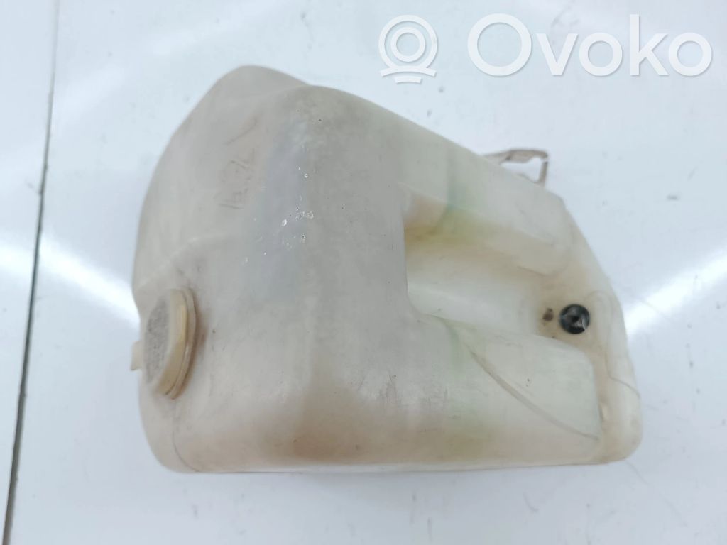 Volkswagen Golf II Windshield washer fluid reservoir/tank 