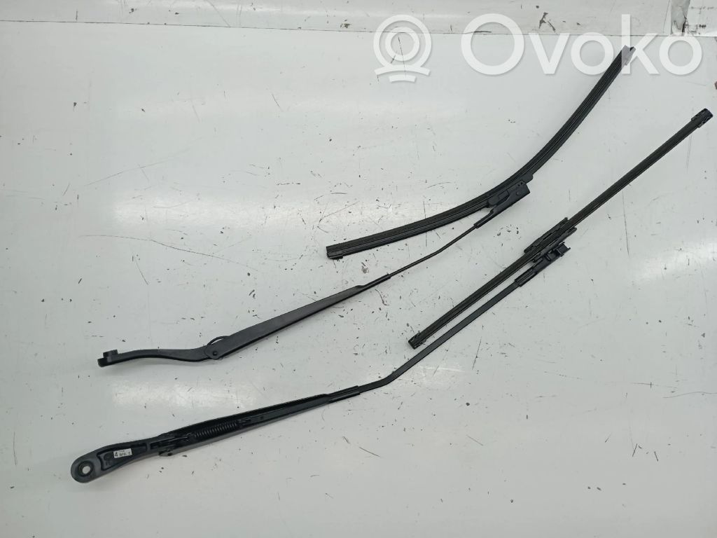 Front windscreen/windshield window   4BP4KE,4BP4L,ESCOVASDAFRENTE