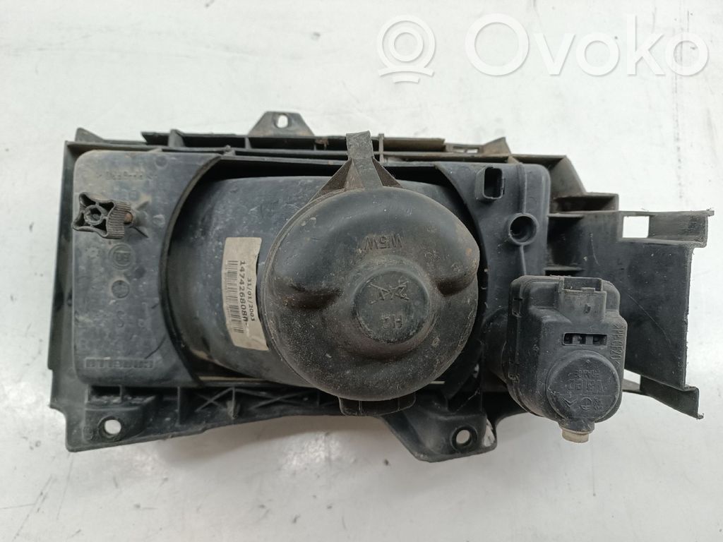 Scheinwerfer   1474268080