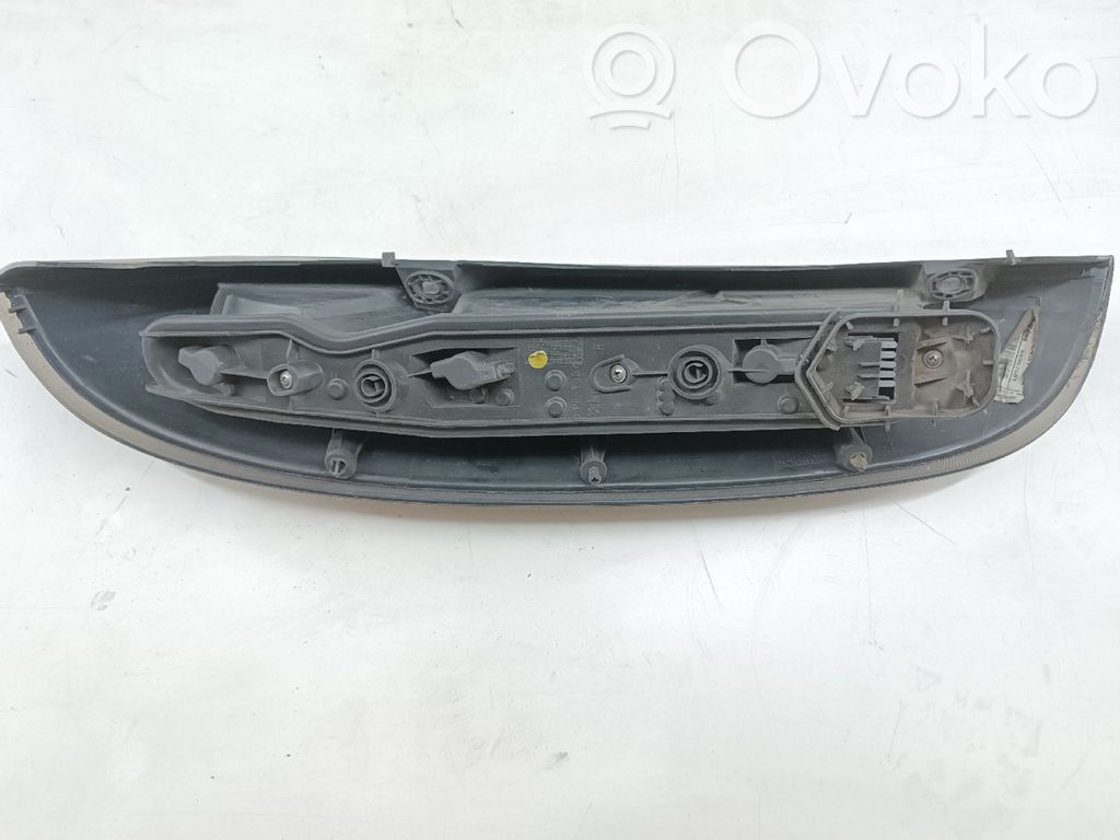 Tailgate rear/tail lights   89307501