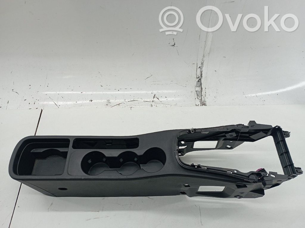Opel Astra J Panelė 