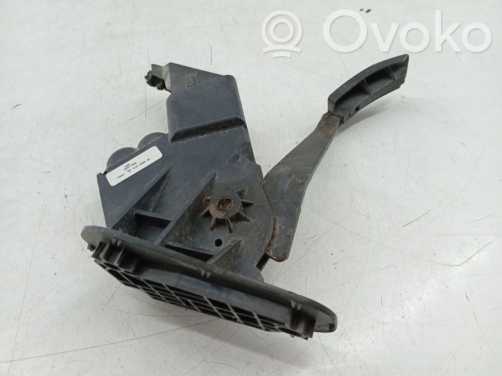 Педаль   YC159F836BC