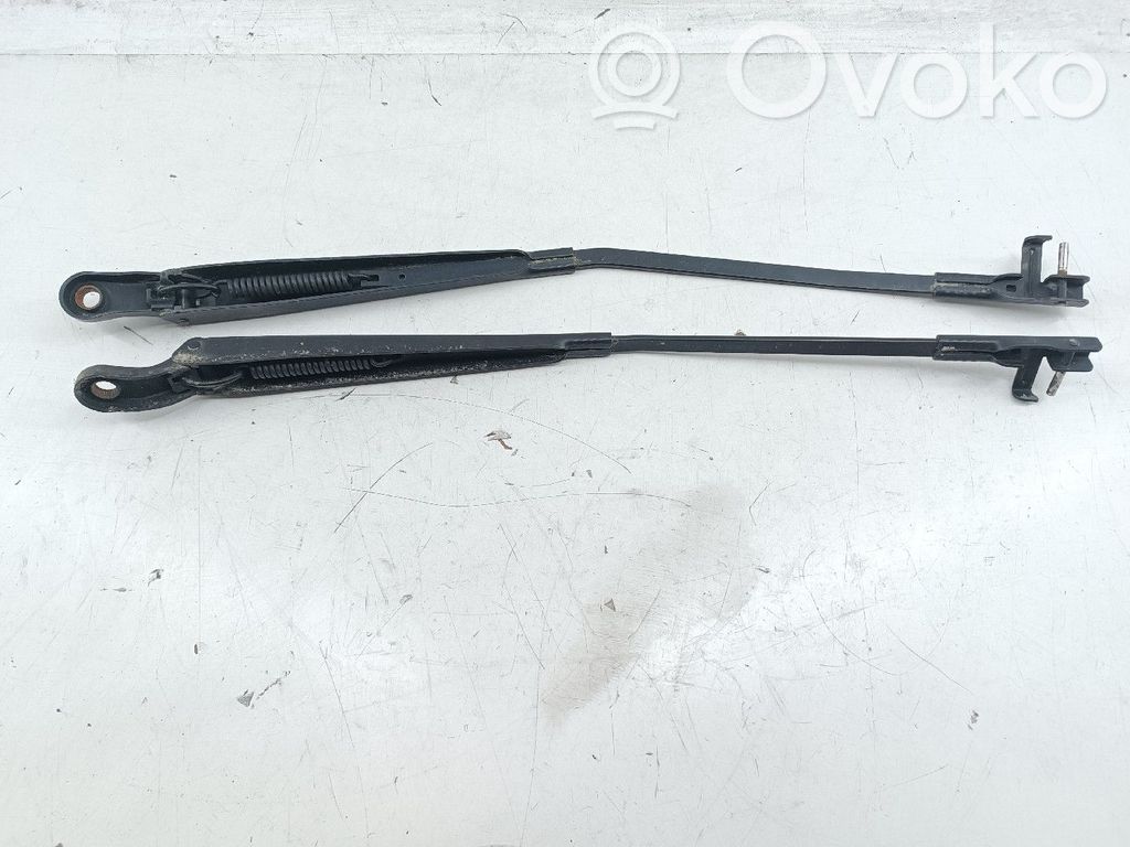Renault Modus Szyba przednia / czołowa 