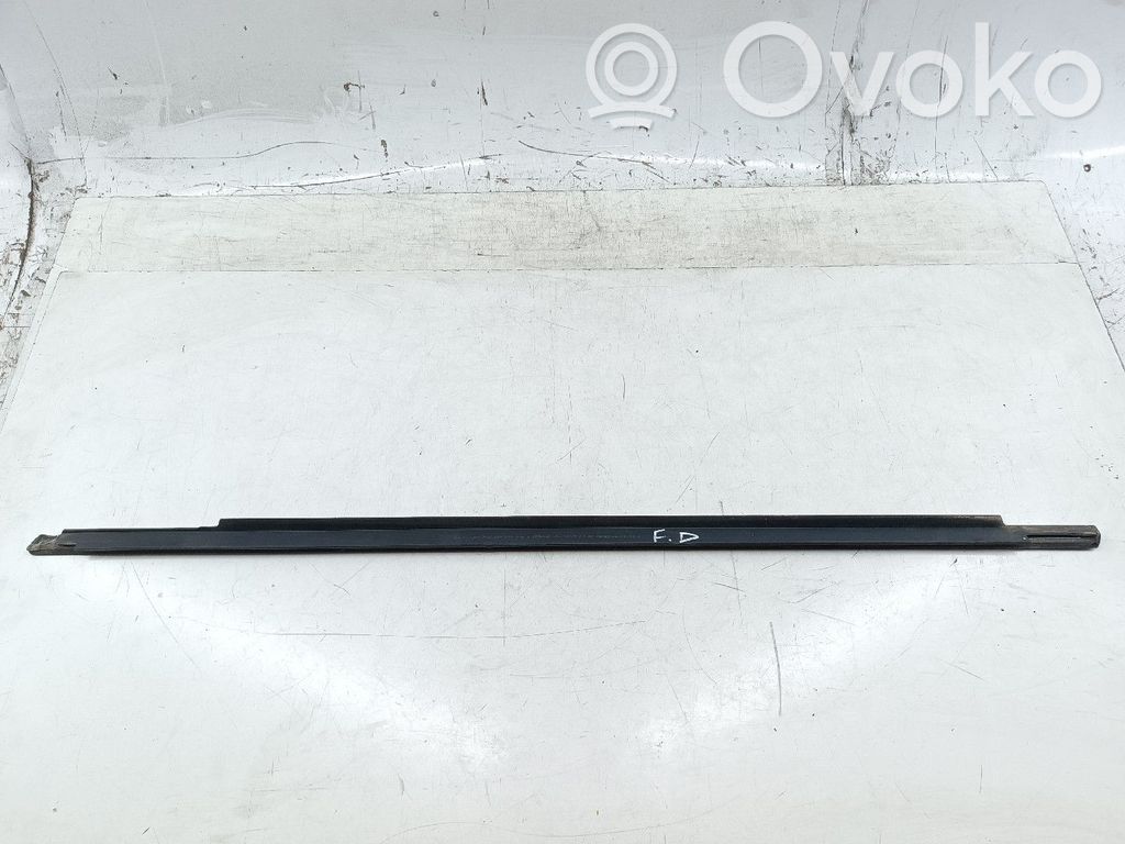 Volkswagen Tiguan Mâner interior ușă față 