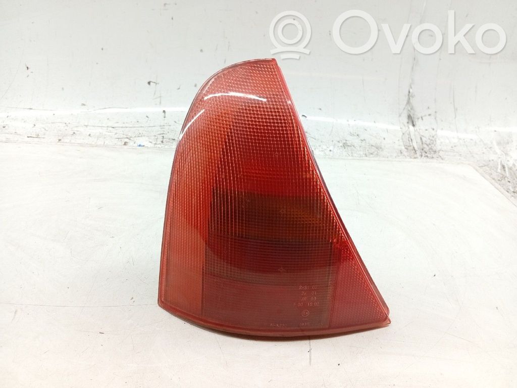 Tailgate rear/tail lights   11A222B