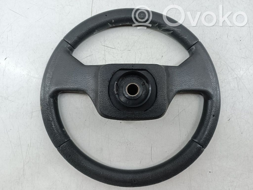 Steering wheel   COM