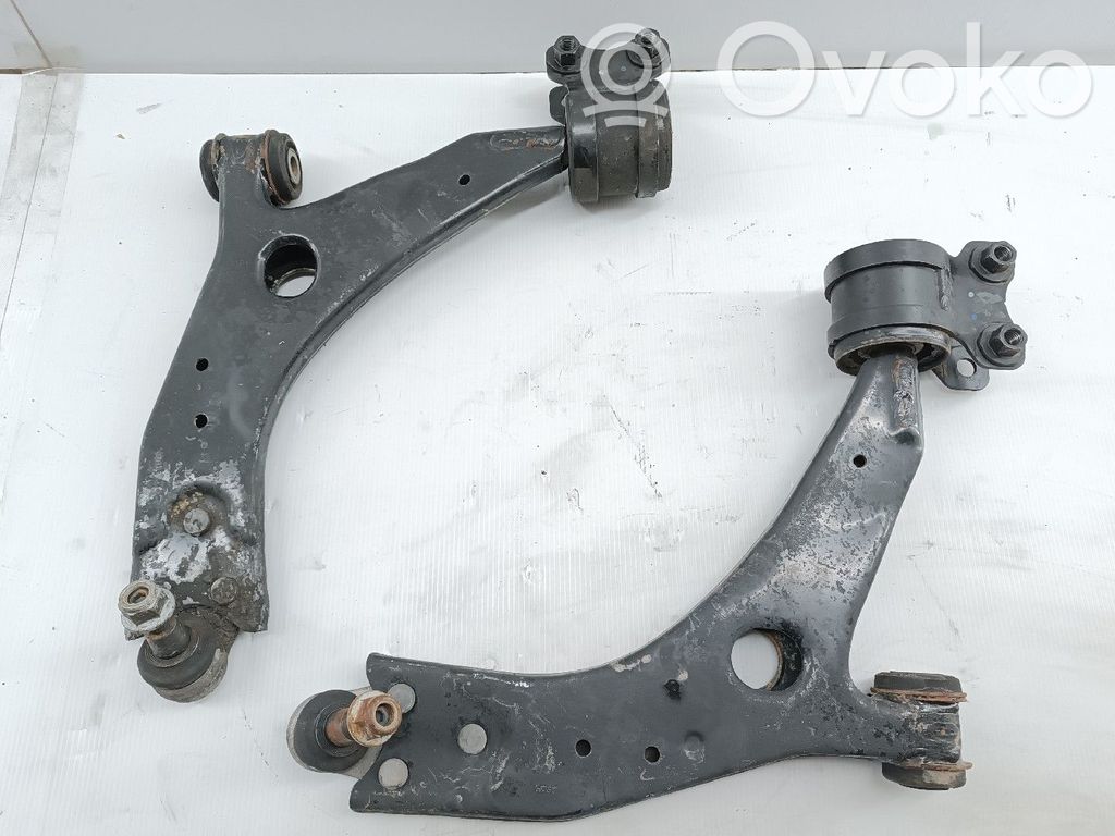 Front control arm   550102070,550102065,DIANTEIROS