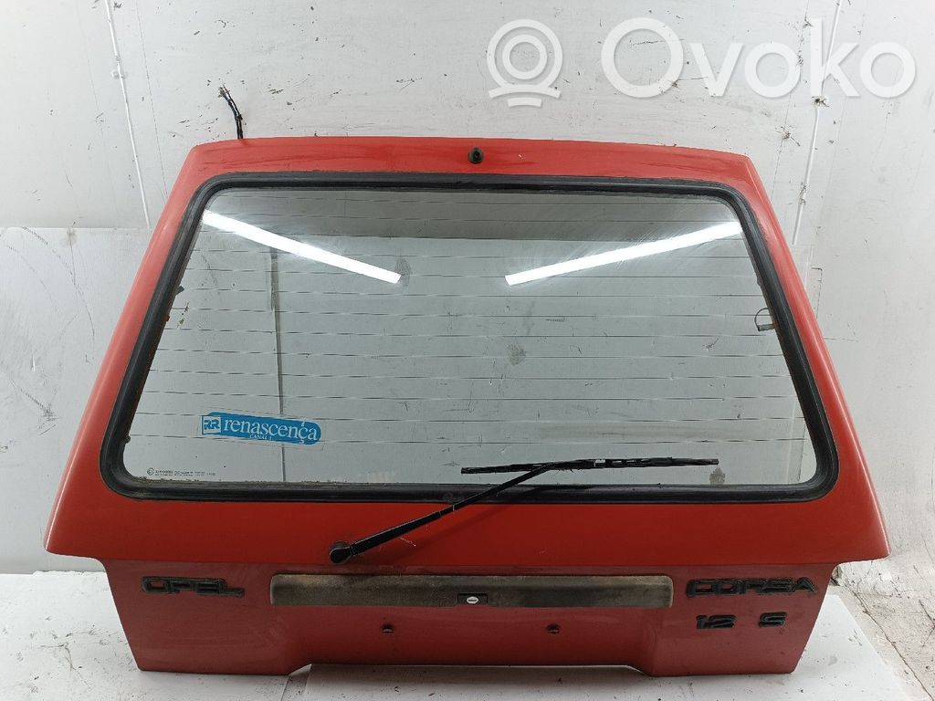 Tailgate/trunk/boot lid   COM,DESGASTE