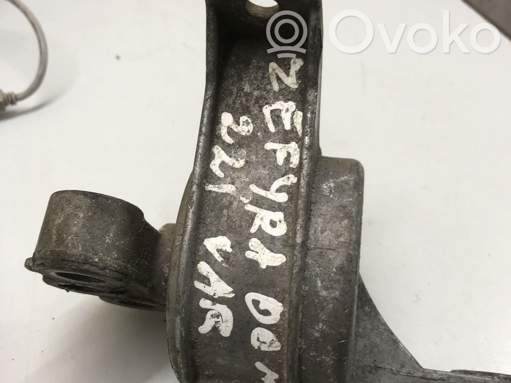 Engine mount bracket   90539246