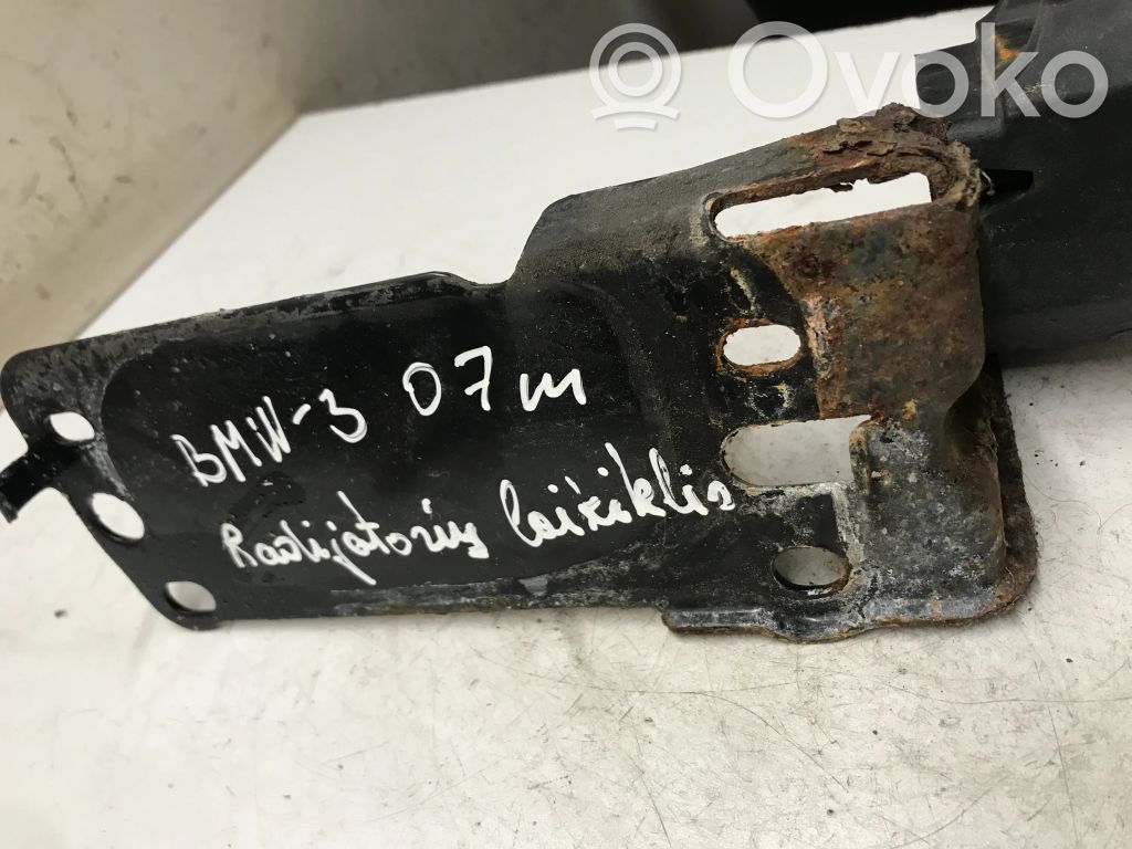 BMW 3 E90 E91 Fixation de radiateur 