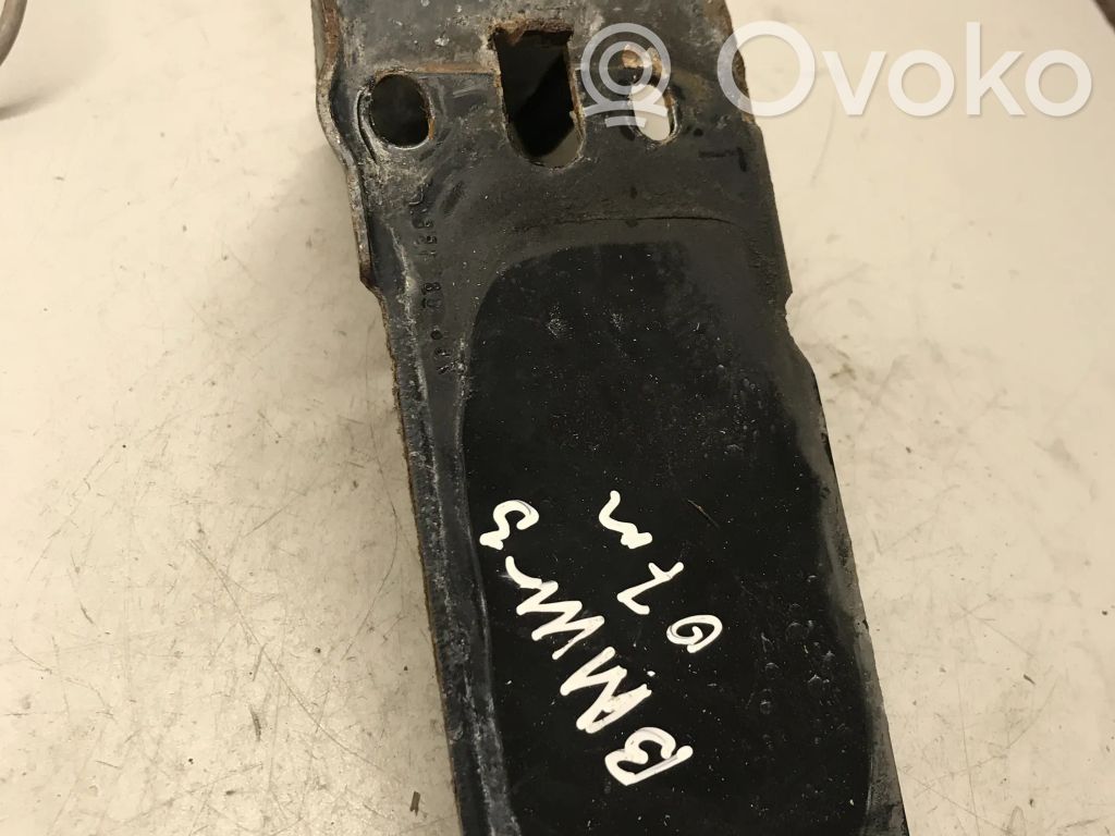 BMW 3 E90 E91 Fixation de radiateur 