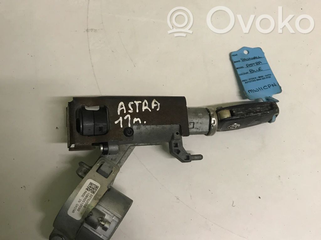 Opel Astra J Užvedimo spynelė 