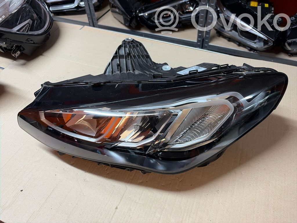 BMW 2 Active Tourer U06 Phare frontale 