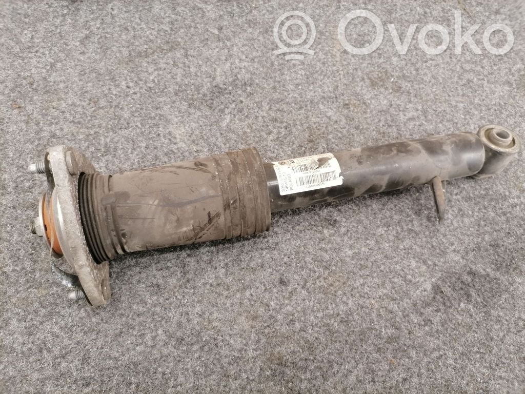 BMW X5 E70 Aizmugurē amortizators ar atsperi 