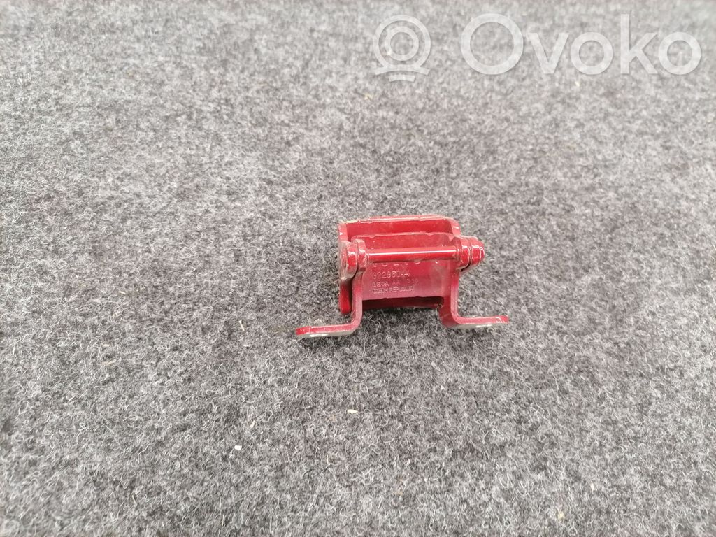 Volvo V60 Tailgate/trunk/boot hinge 