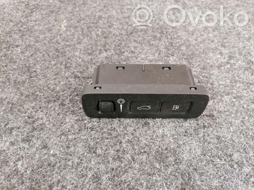 Tailgate opening switch   31443874