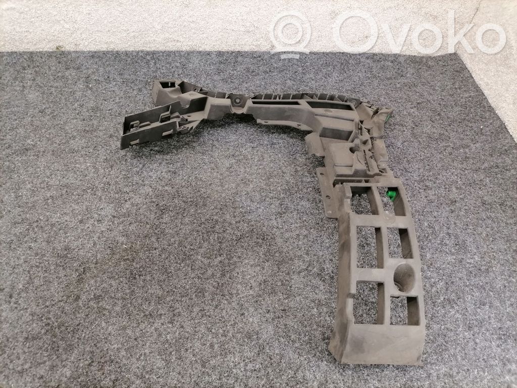 Volvo XC90 Soporte de montaje del parachoques trasero 