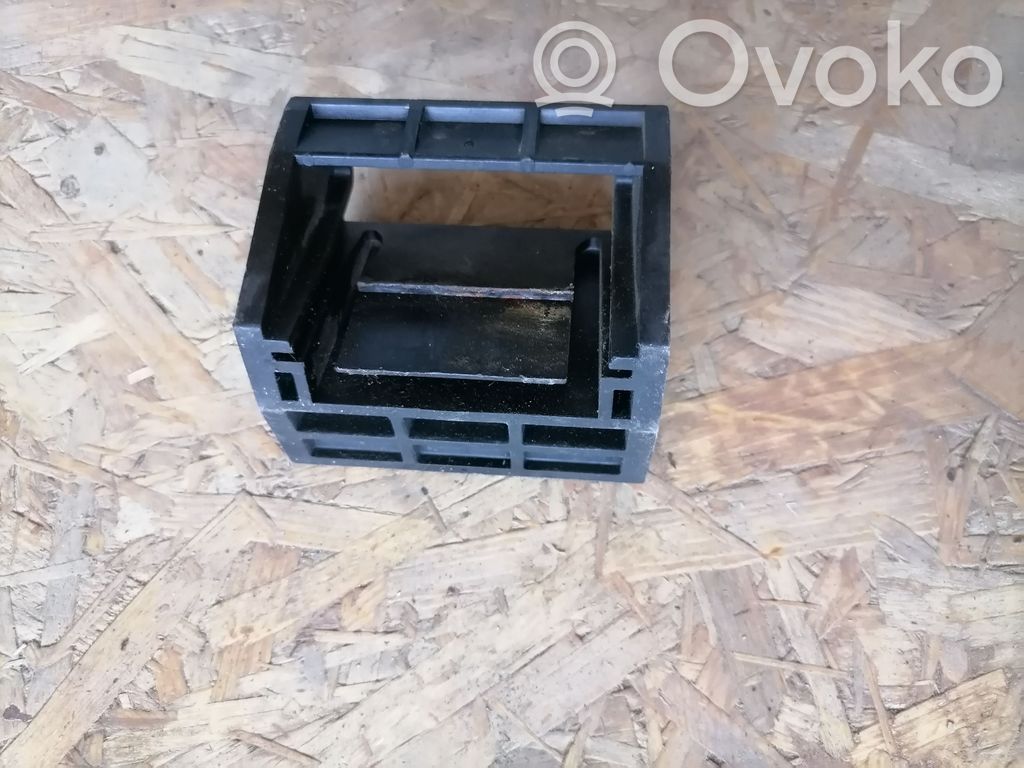 BMW X5 E70 Radiator mount bracket 