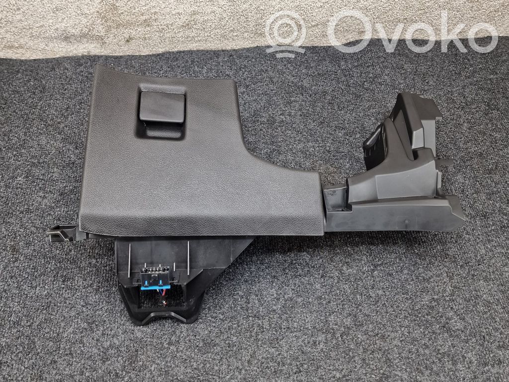 Opel Astra J Panelės apdailos skydas (apatinis) 