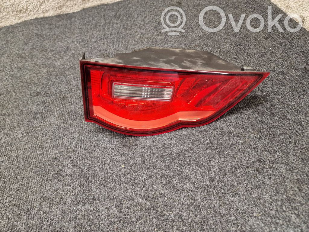 Jaguar F-Pace Lampy tylnej klapy bagażnika 