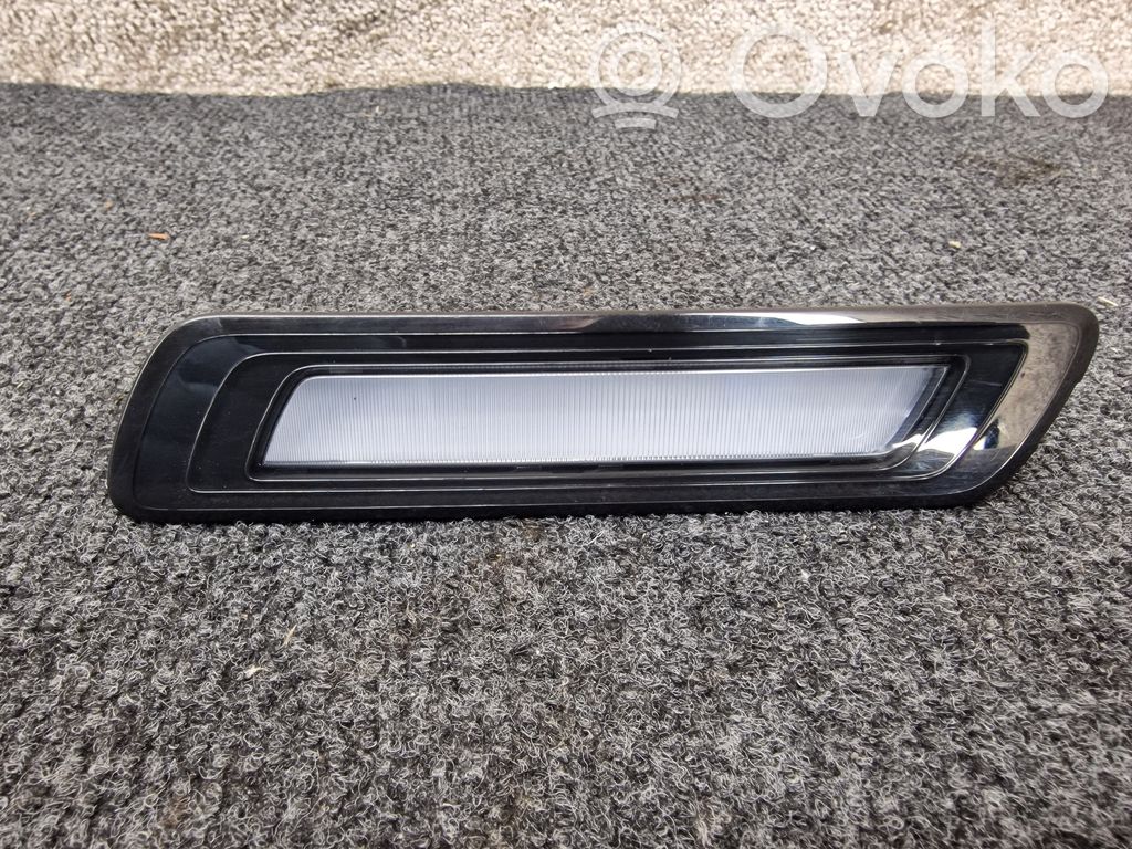 Audi Q7 4M Boot/trunk interior light 