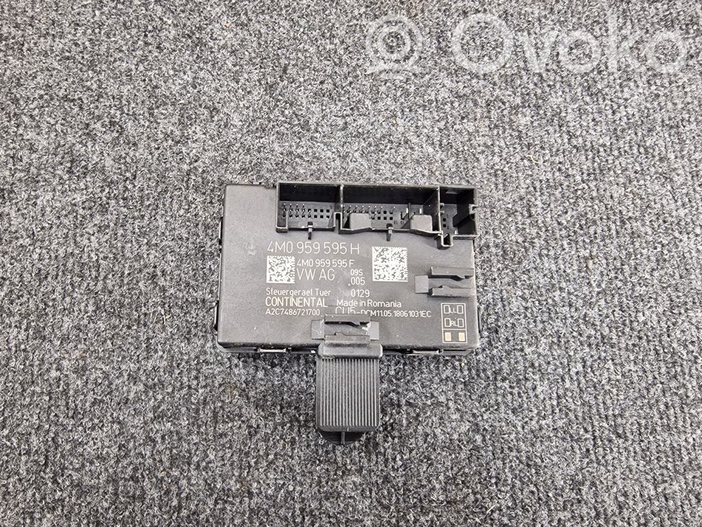 Audi Q7 4M Door control unit/module 