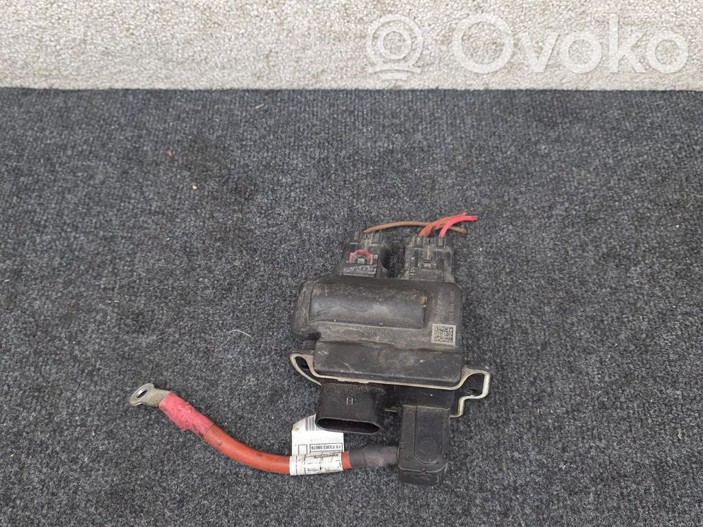 BMW X5 F15 Relais Spannungswandler 
