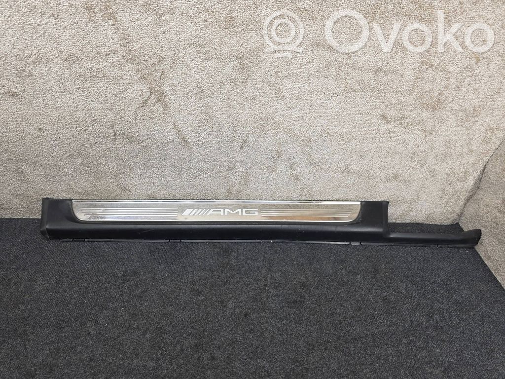 Mercedes-Benz C W205 Listwa progowa przednia 