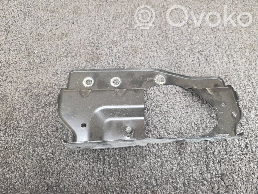 Land Rover Range Rover Velar Supporto di montaggio del parafango 
