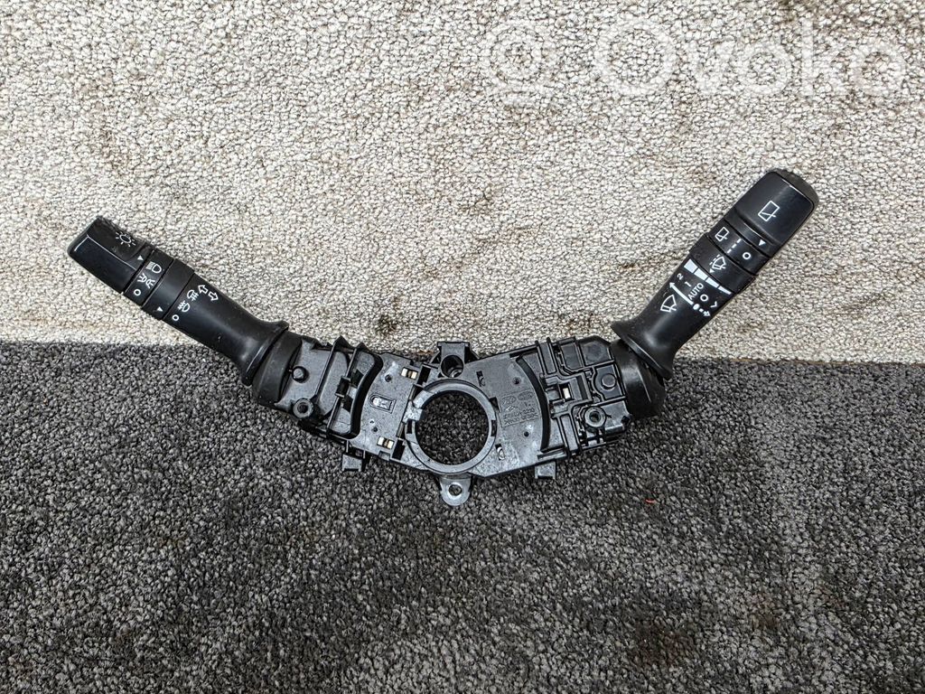 KIA Sportage Wiper turn signal indicator stalk/switch 