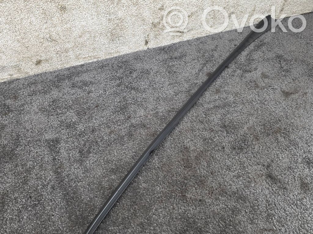 Seat Leon (5F) Moldura del parabrisas 