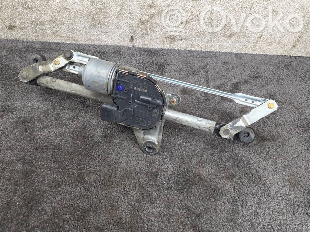 Seat Leon (5F) Front wiper linkage and motor 